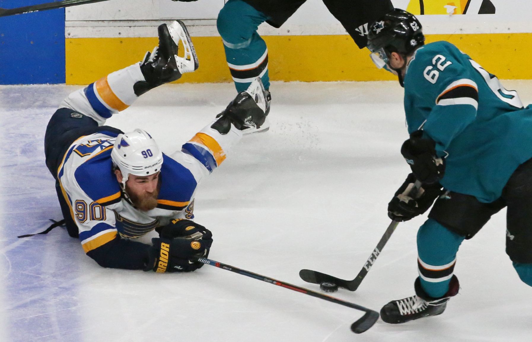 Blues and Sharks skate in game 5 of the semifinals
